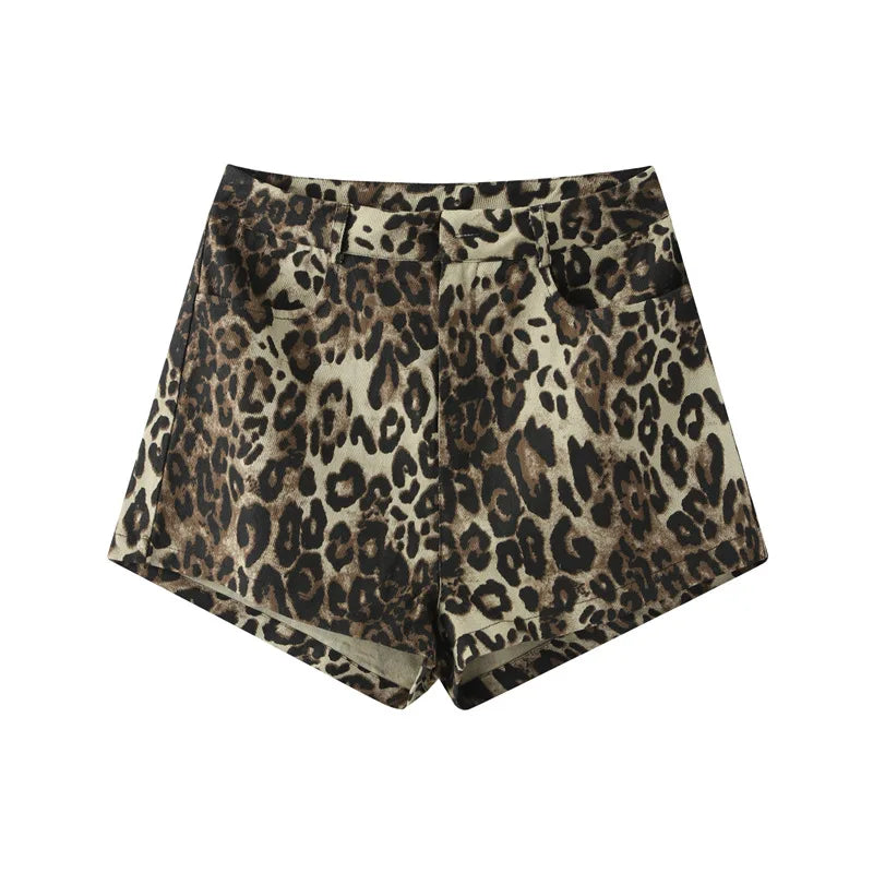 Nikki | Short