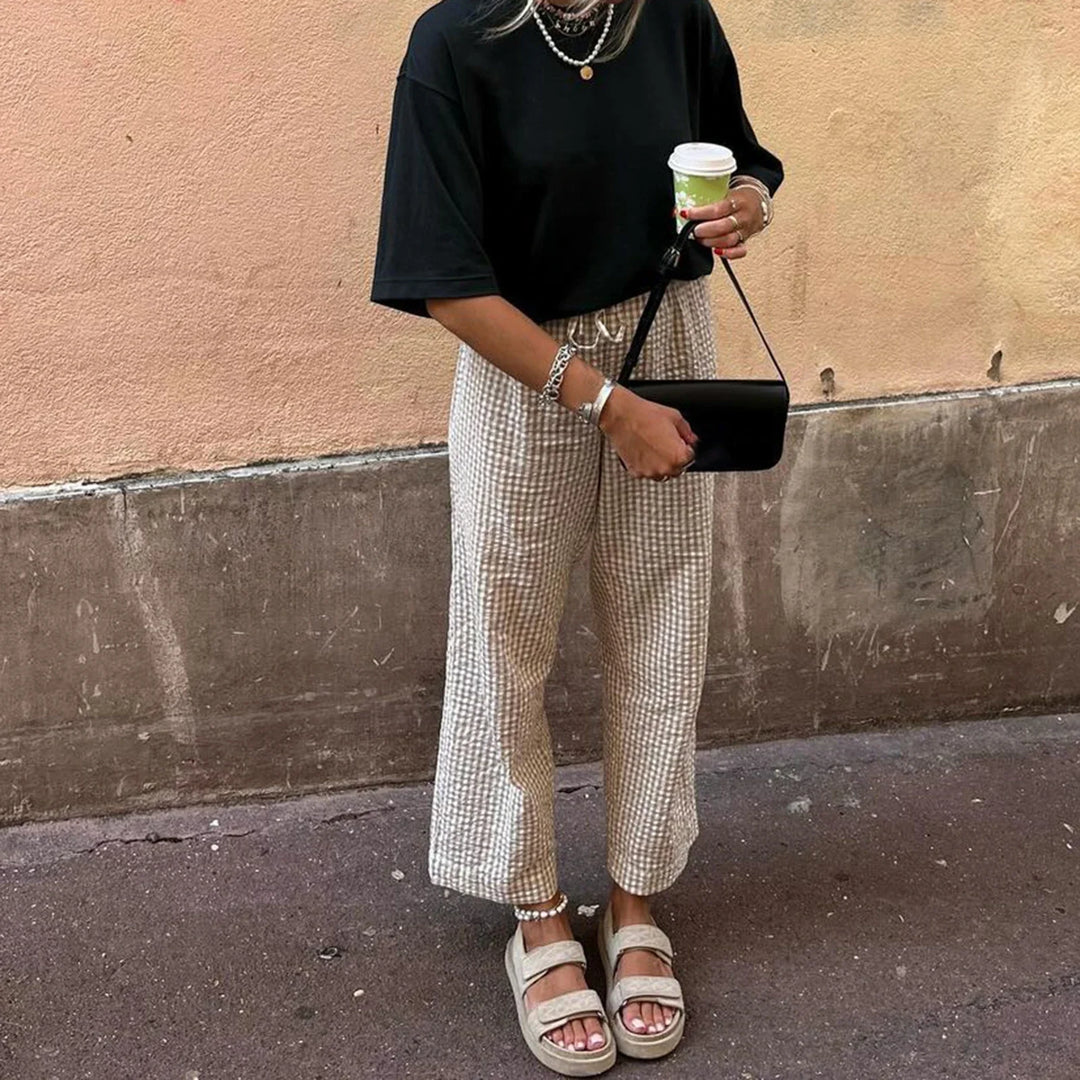 Suzie | High-waisted trousers with straight legs