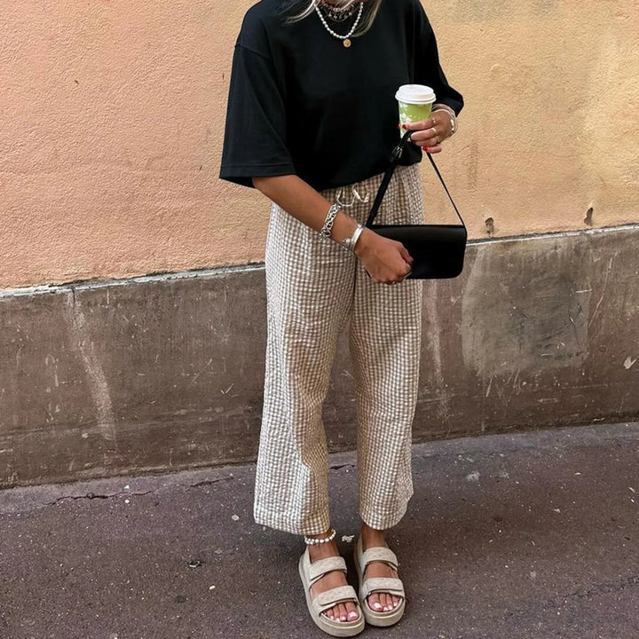 Suzie | High-waisted trousers with straight legs