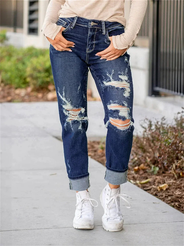 Isla | Sculpting Distressed Boyfriend Jeans