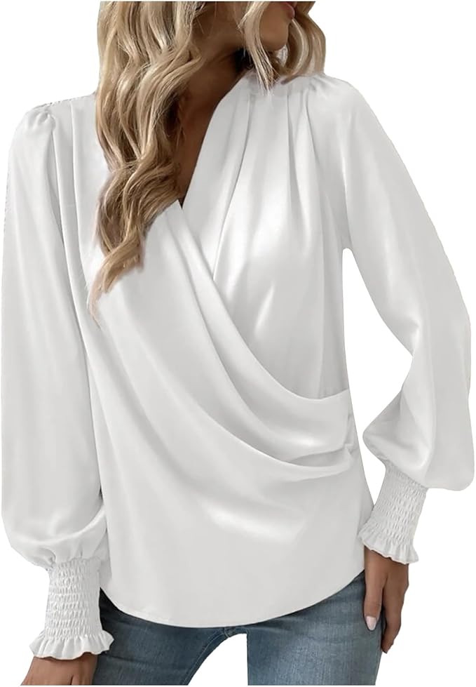 Elara | Elegant blouse with V-neck