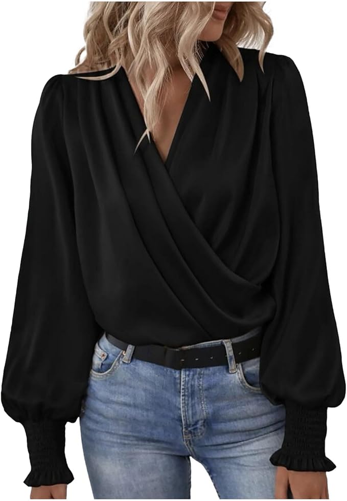 Elara | Elegant blouse with V-neck